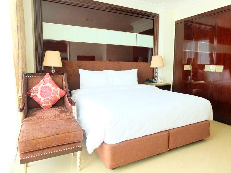 Lk President Hotel Pattaya Bagian luar foto