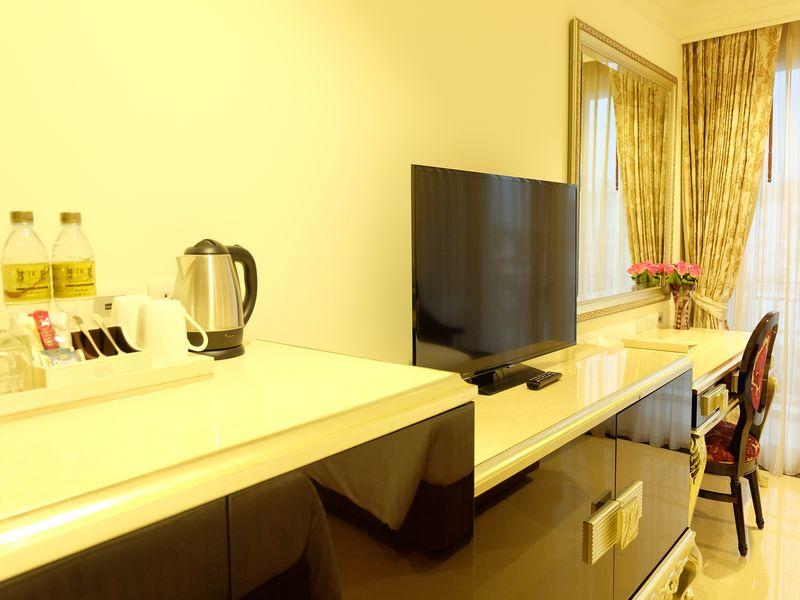 Lk President Hotel Pattaya Bagian luar foto