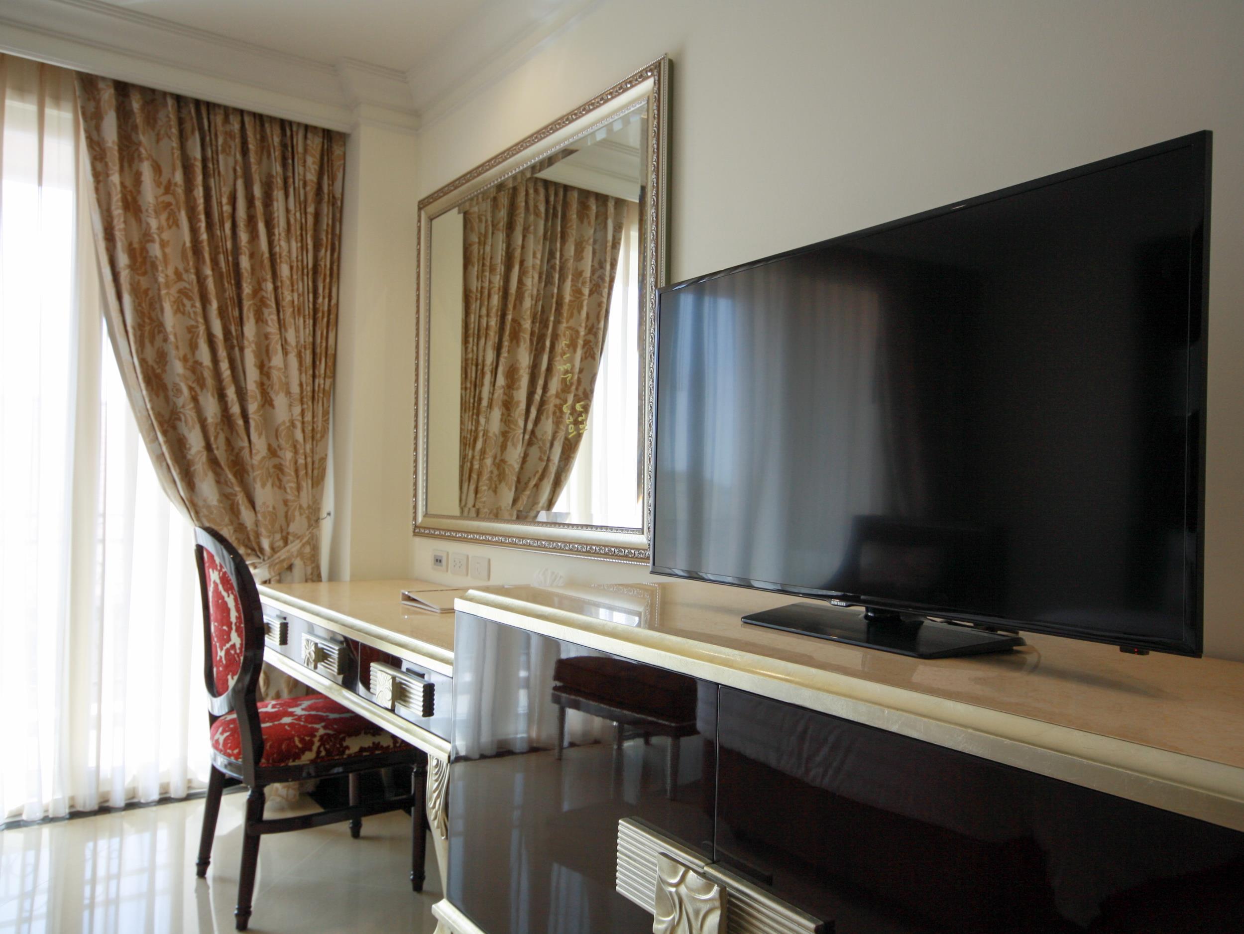 Lk President Hotel Pattaya Bagian luar foto