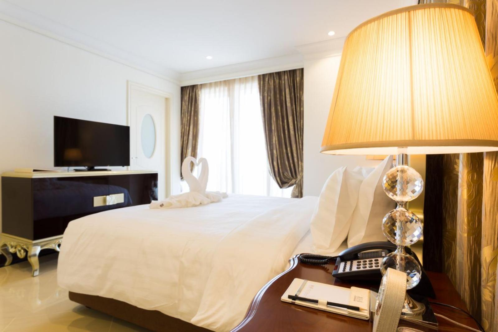 Lk President Hotel Pattaya Bagian luar foto