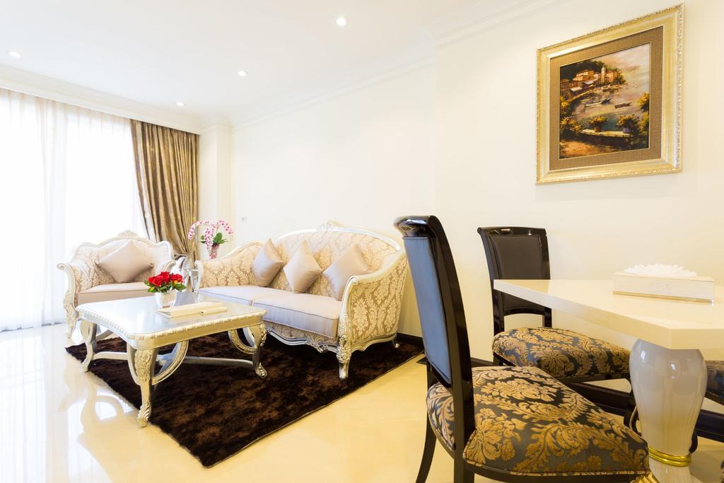 Lk President Hotel Pattaya Bagian luar foto