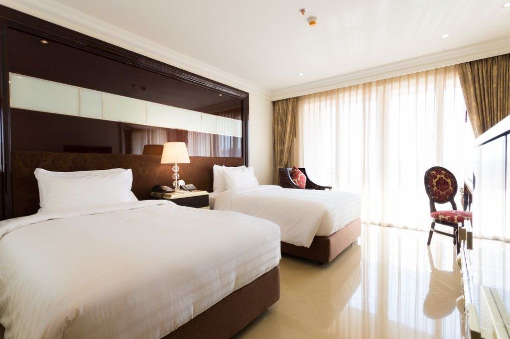 Lk President Hotel Pattaya Bagian luar foto