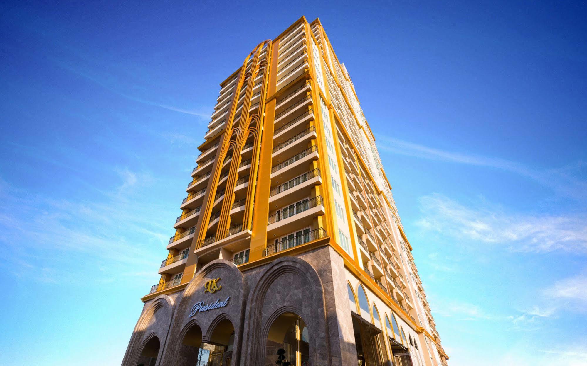 Lk President Hotel Pattaya Bagian luar foto